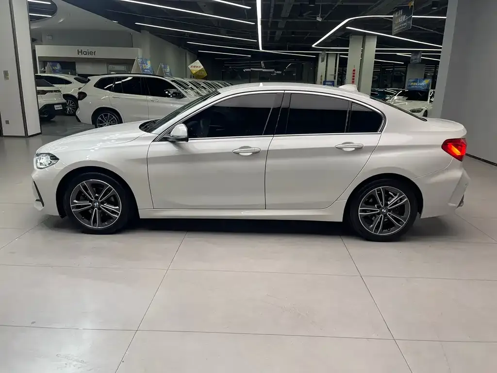 BMW 1 Series 2021 из CN, фото 7