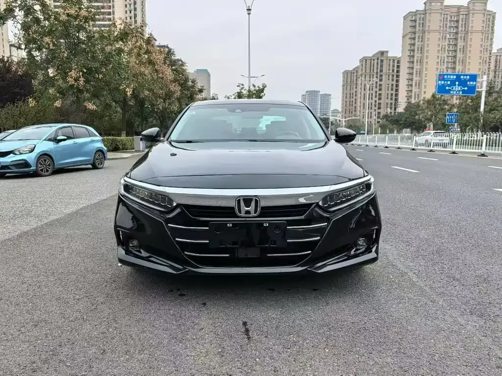 Honda Accord — фото 3
