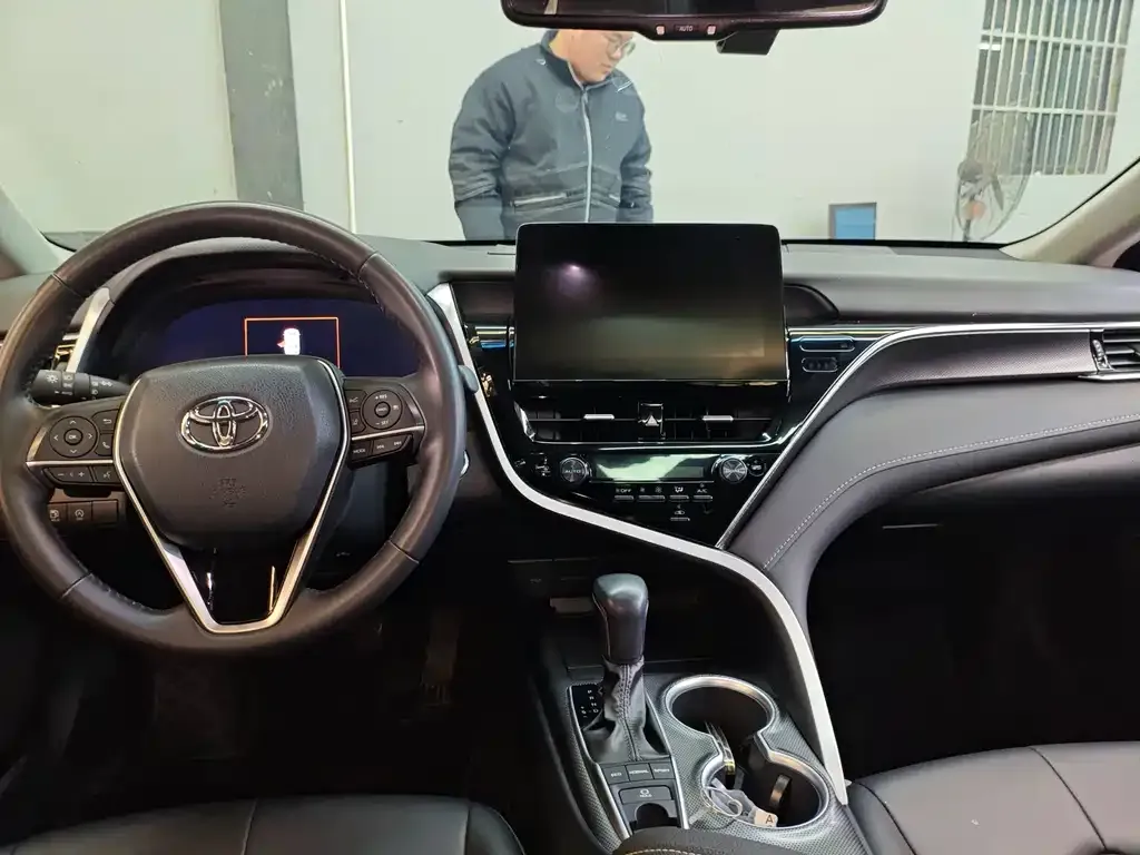 Toyota Camry 2024 из CN, фото 3