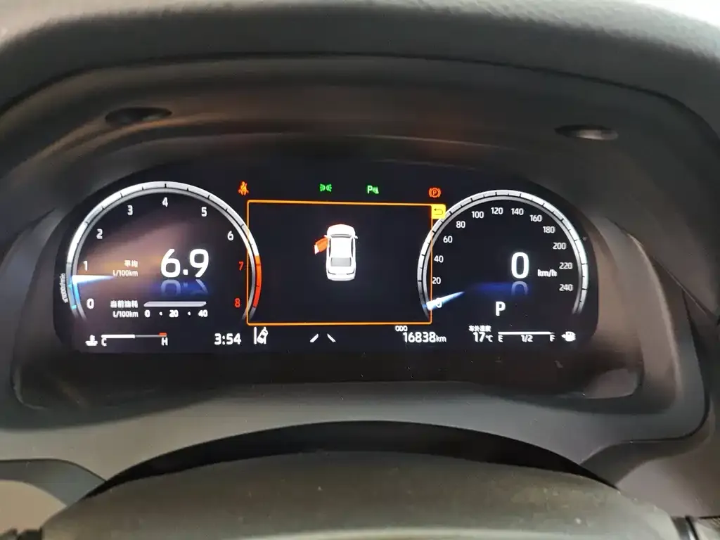 Toyota Camry 2024 из CN, фото 2