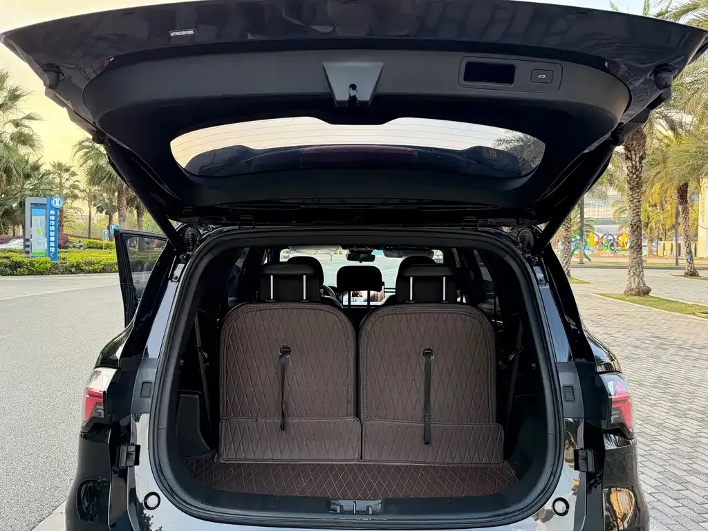 Geely Haoyue L 2024 из CN, фото 4