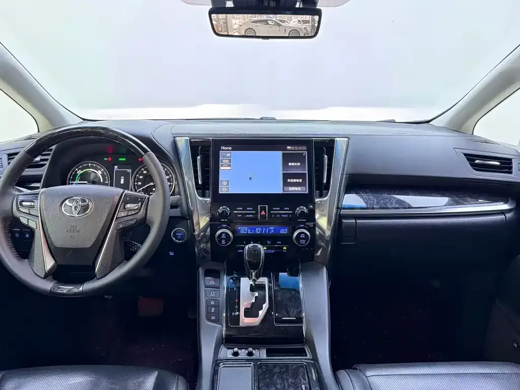 Toyota Vellfire — фото 7
