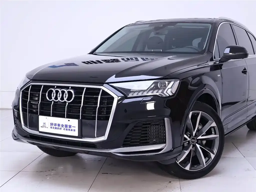 Audi Q7 2024 из CN, фото 6