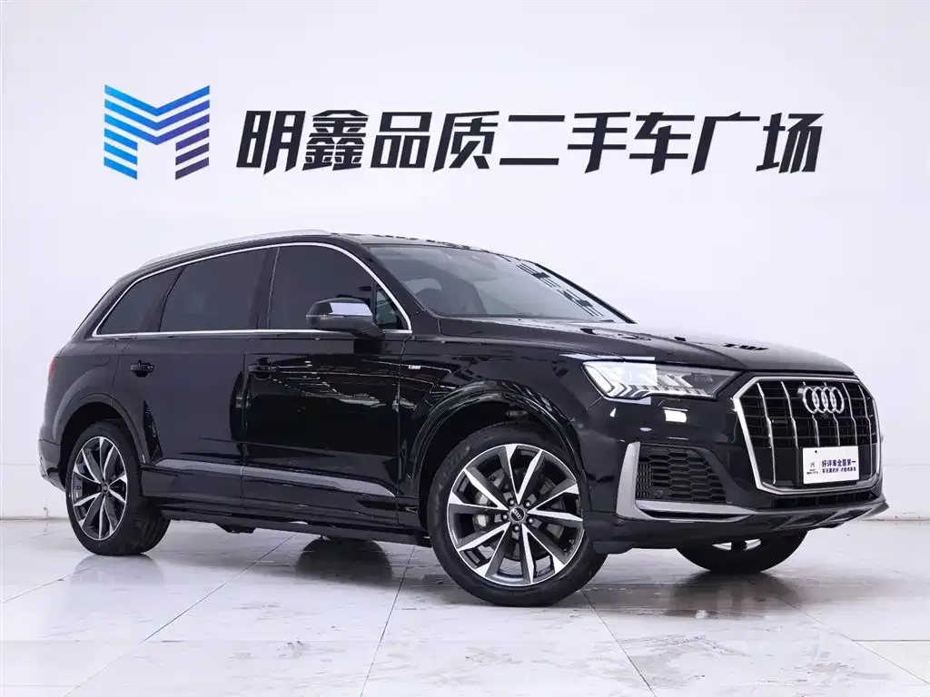 Audi Q7 2024 из CN, фото 3