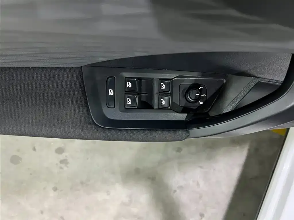 Volkswagen Tharu 2021 из CN, фото 7