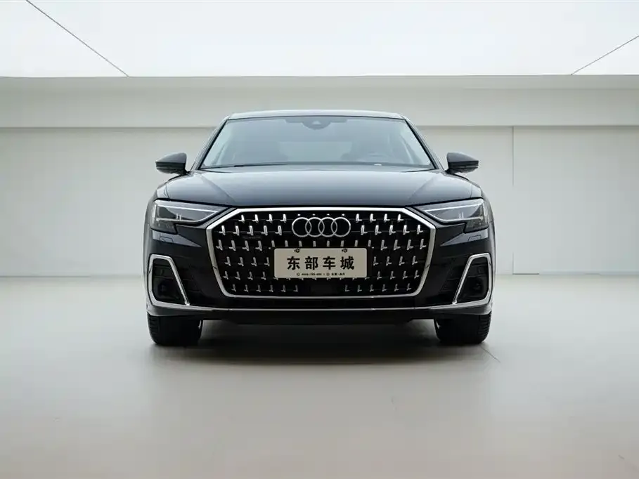 Audi A8 — фото 6