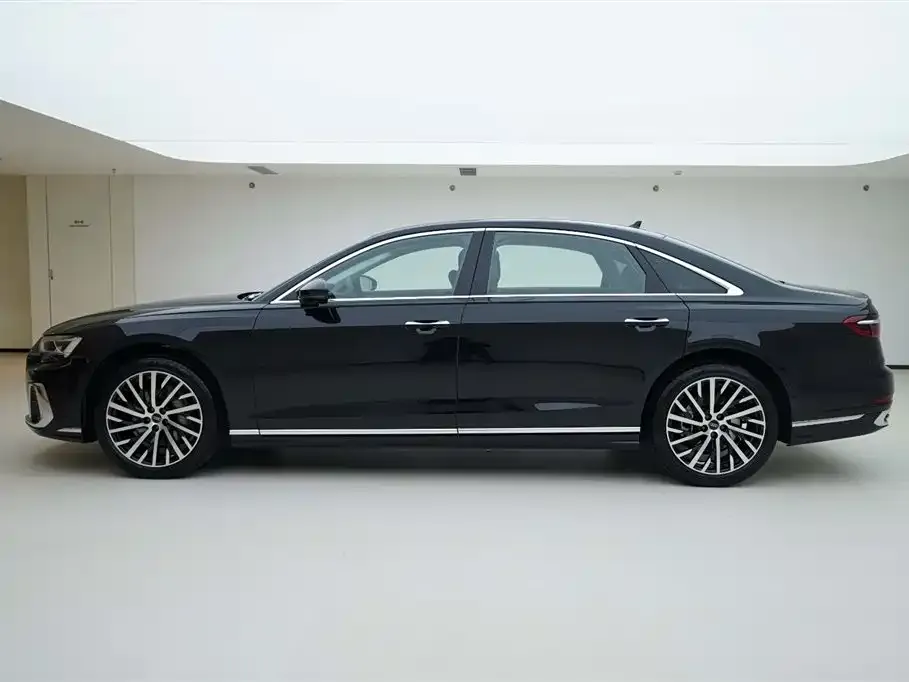 Audi A8 — фото 4