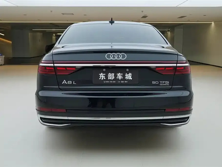 Audi A8 — фото 3