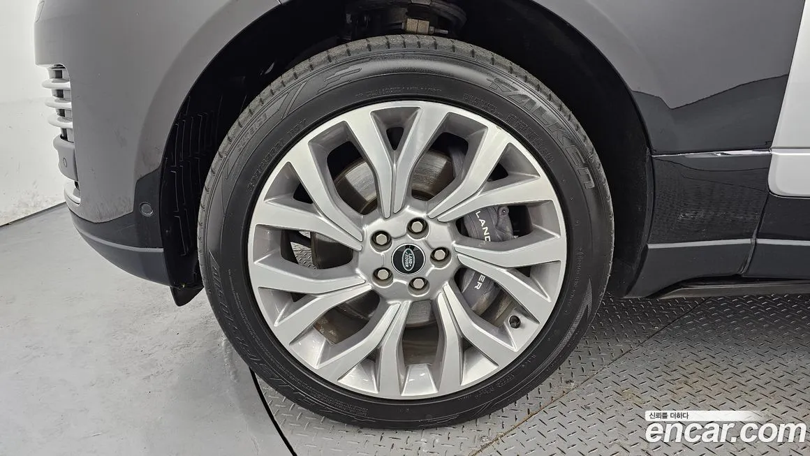 Land Rover Range Rover 2021 из KR, фото 2