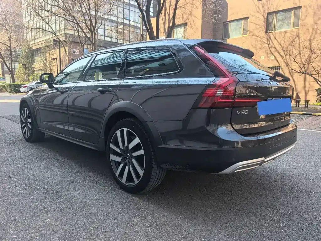 Volvo V90 — фото 8