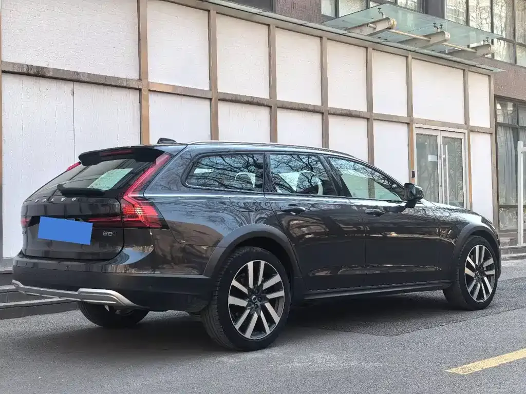 Volvo V90 — фото 9