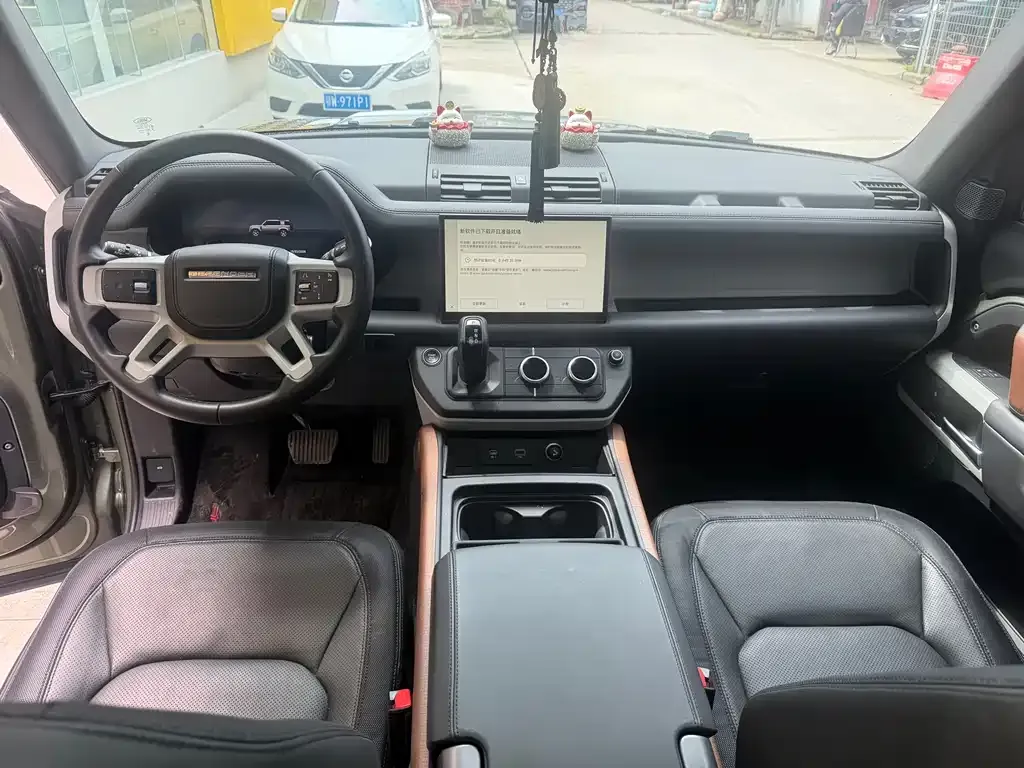 Land Rover Defender — фото 9
