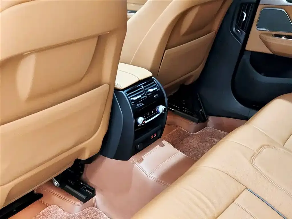 BMW 6 Series GT — фото 7
