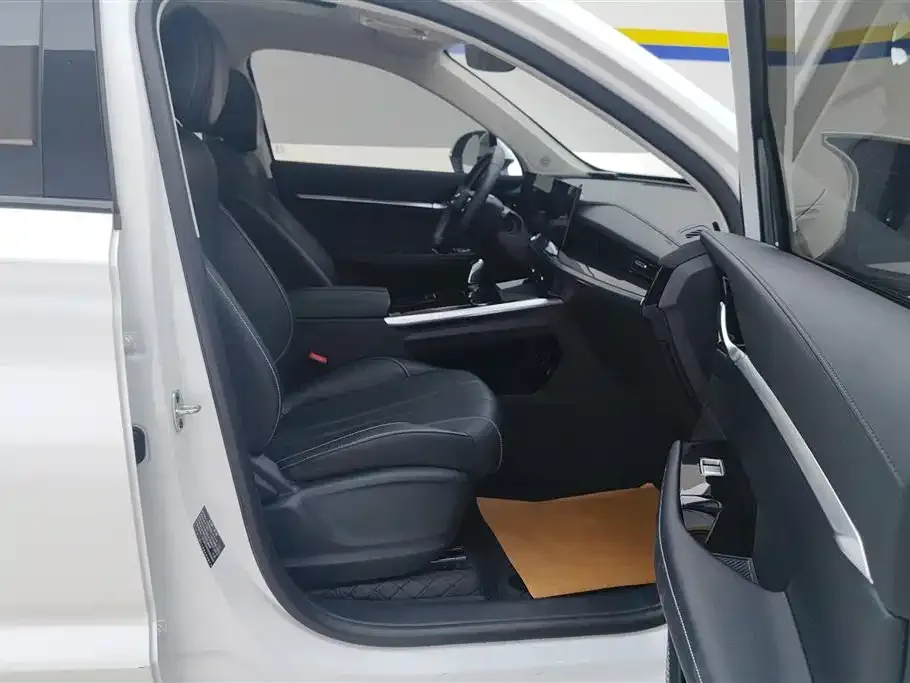 Roewe RX5 MAX 2023 из CN, фото 9