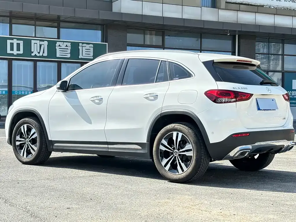 Mercedes-Benz GLA 2023 из CN, фото 9