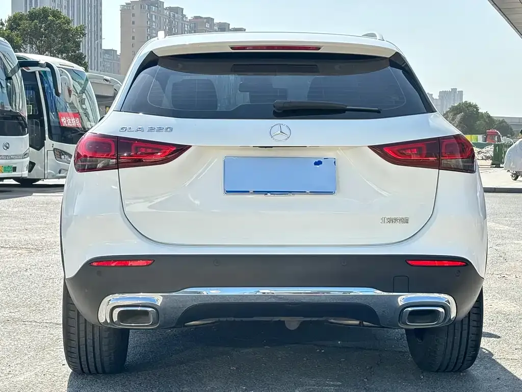 Mercedes-Benz GLA 2023 из CN, фото 4