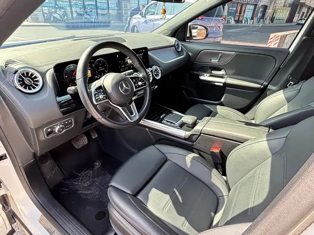 Mercedes-Benz GLA 2023 из CN, фото 3