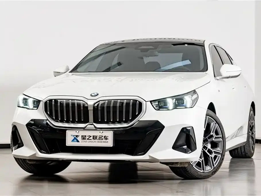 BMW 5 Series — фото 4