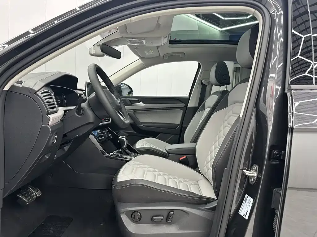 Volkswagen Tayron 2023 из CN, фото 6
