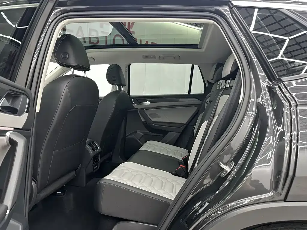 Volkswagen Tayron 2023 из CN, фото 8