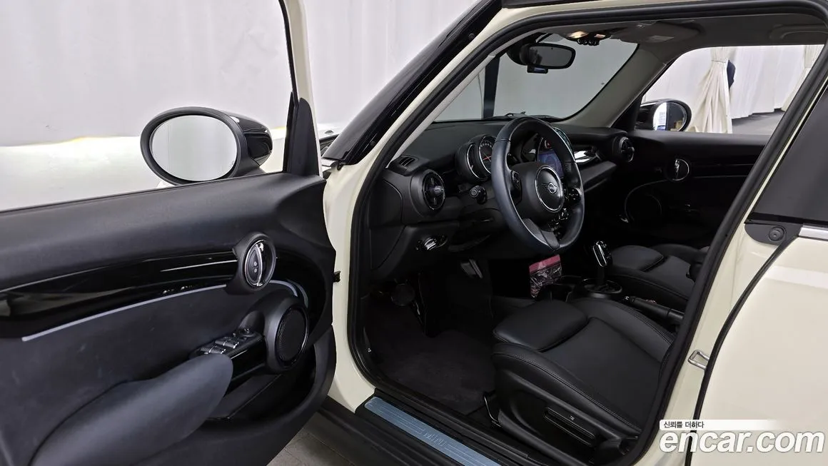 Mini Cooper 2022 из KR, фото 2