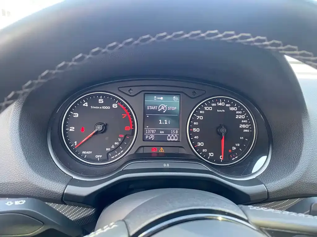 Audi Q2L 2024 из CN, фото 6