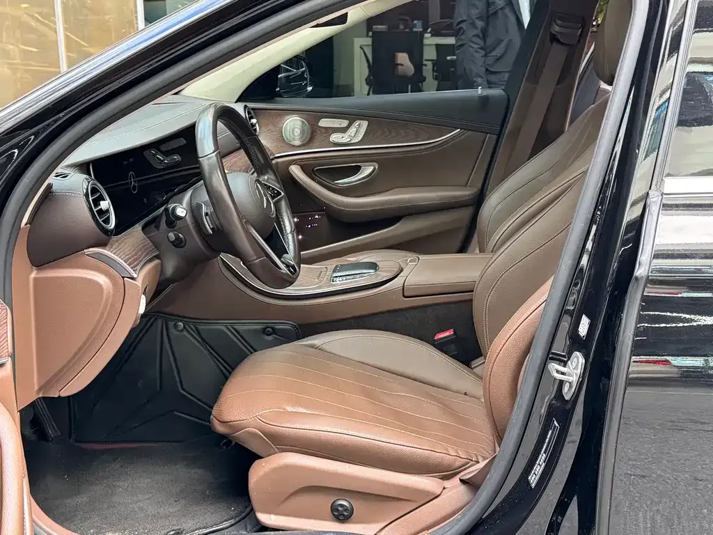 Mercedes-Benz E-Class 2023 из CN, фото 3
