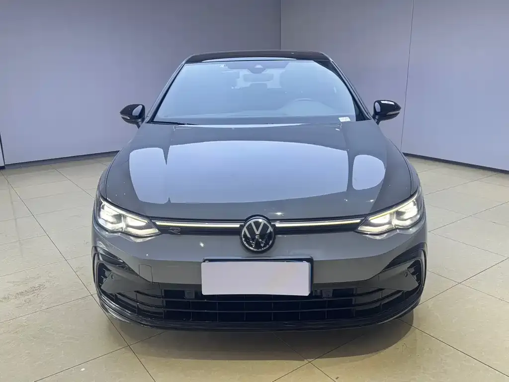 Volkswagen Golf 2021 из CN, фото 2
