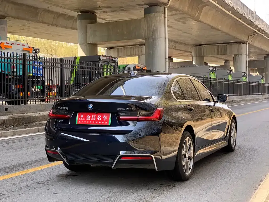 BMW i3 2024 из CN, фото 6