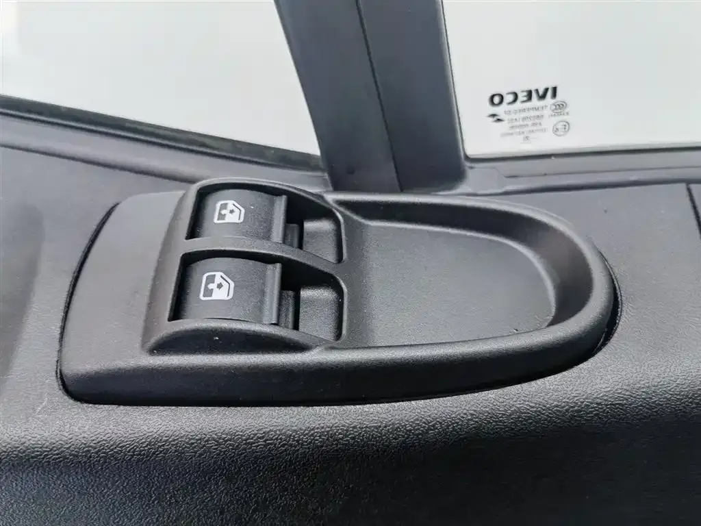 IVECO Ousheng 2024 из CN, фото 10