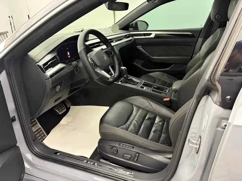 Volkswagen CC 2022 из CN, фото 10