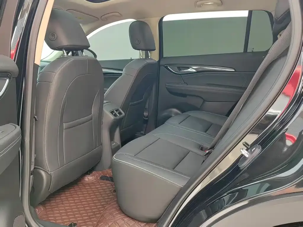 Buick Envision Plus — фото 7