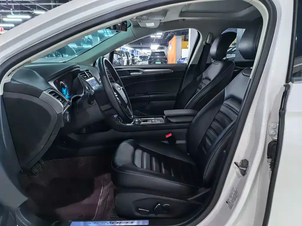 Ford Mondeo — фото 3