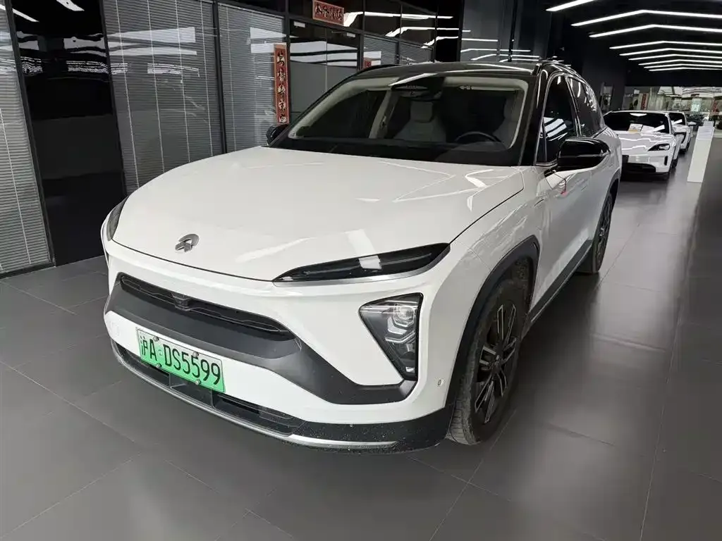 NIO ES6