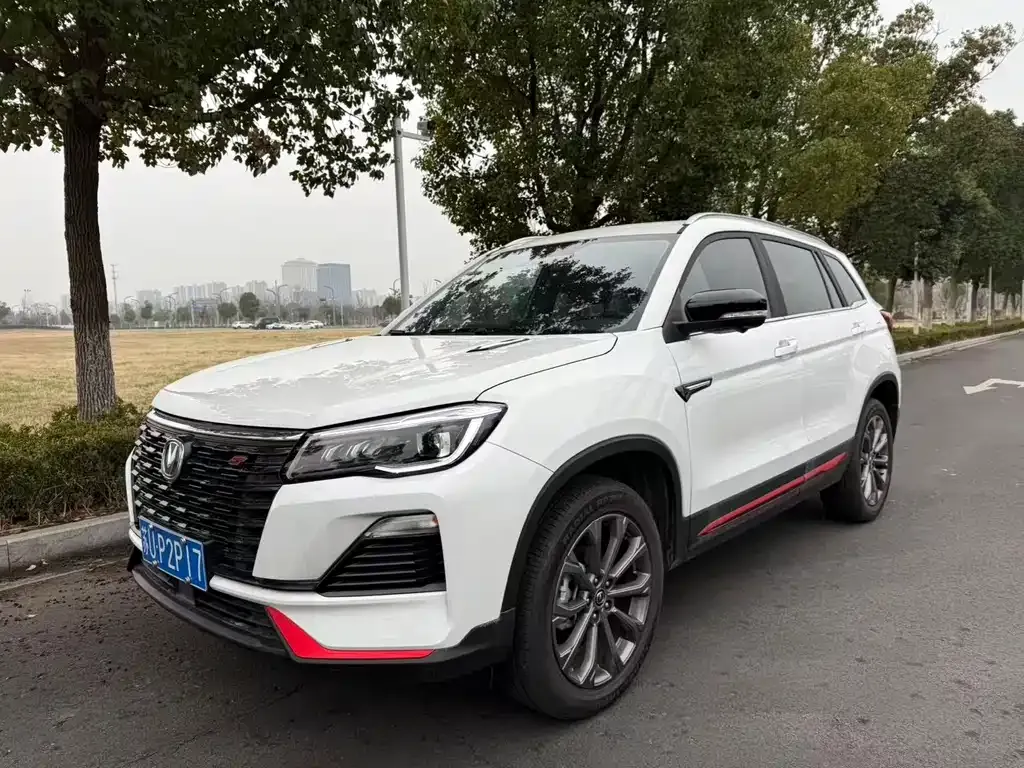 Changan CS75 — фото 1