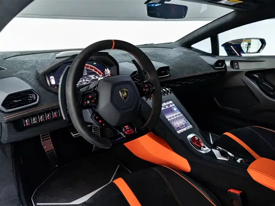 Lamborghini Huracan — фото 10