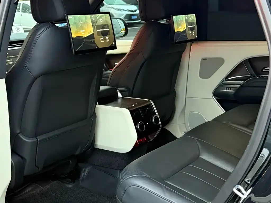 Land Rover Range Rover 2023 из CN, фото 8