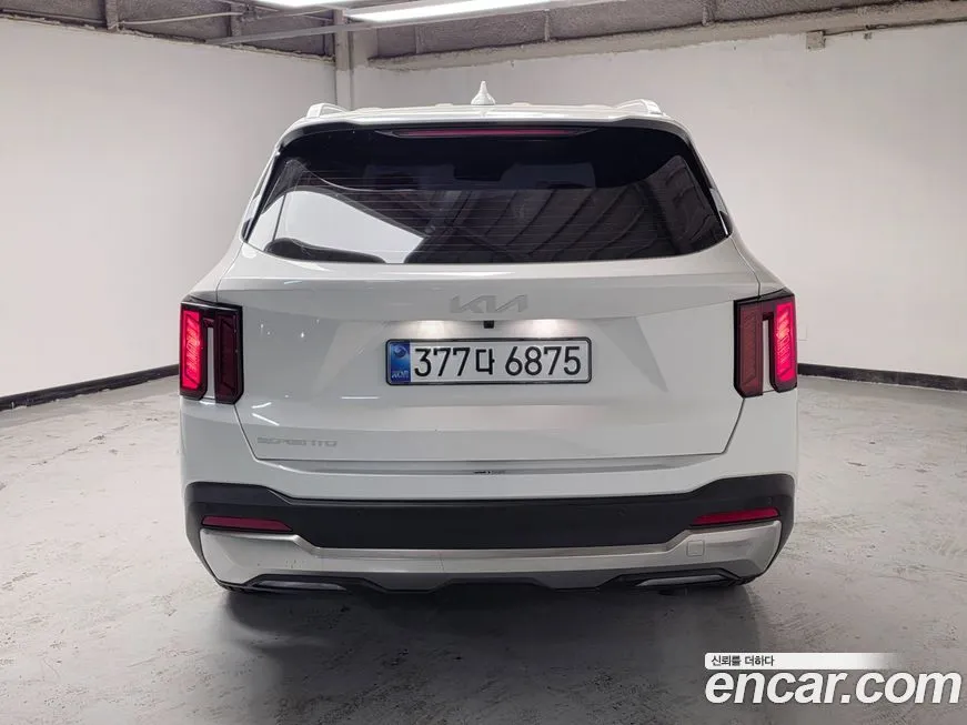 Kia Sorento — фото 10