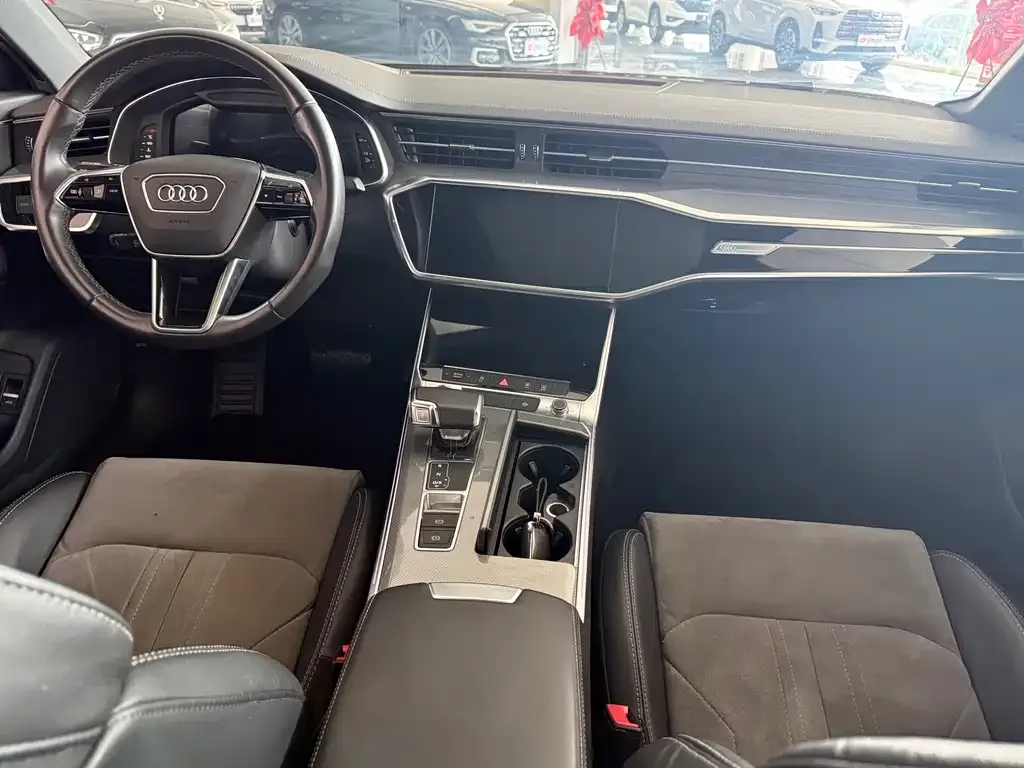 Audi A6L — фото 2