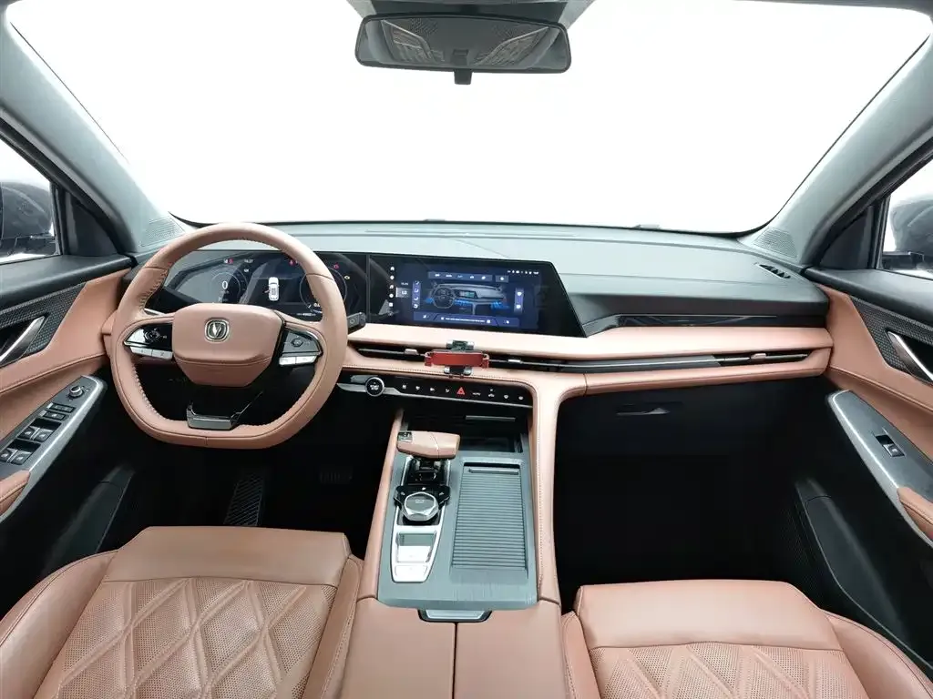 Changan CS75PLUS — фото 6