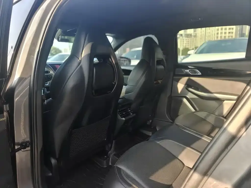 Lynk & Co 03 2023 из CN, фото 2