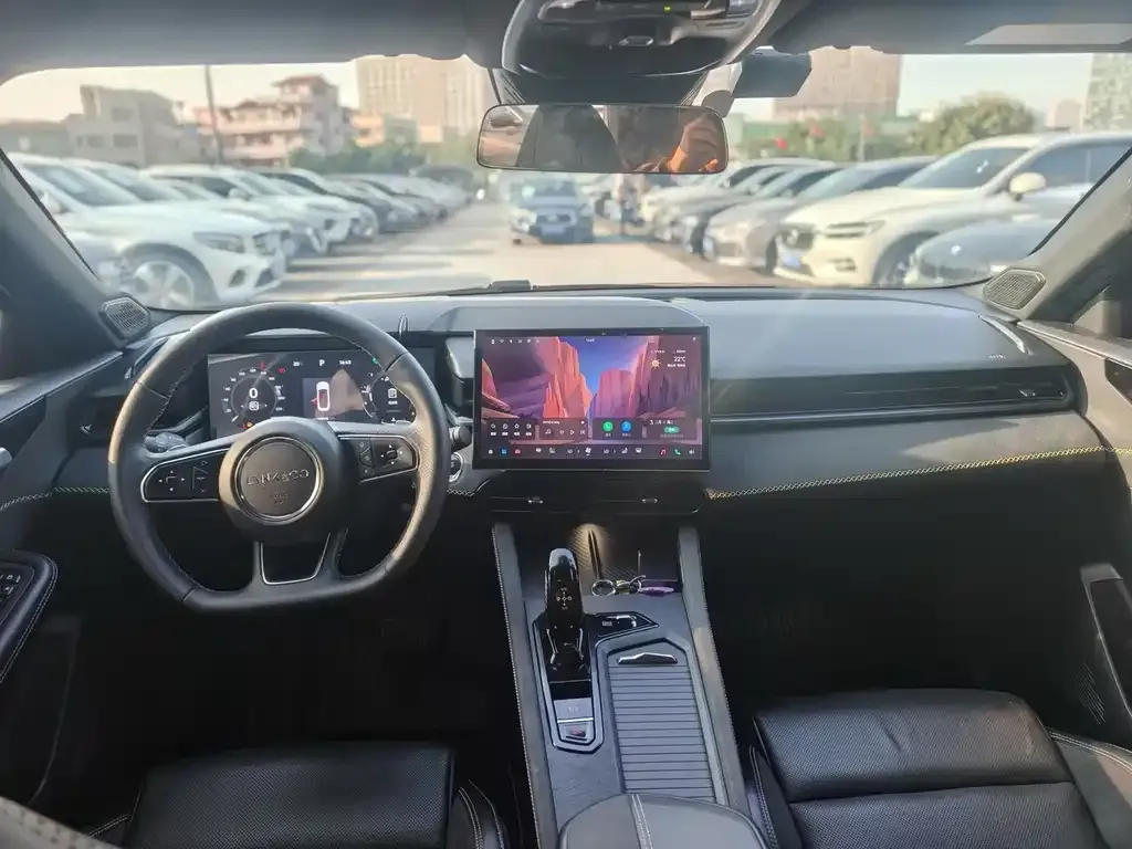 Lynk & Co 03 2023 из CN, фото 3