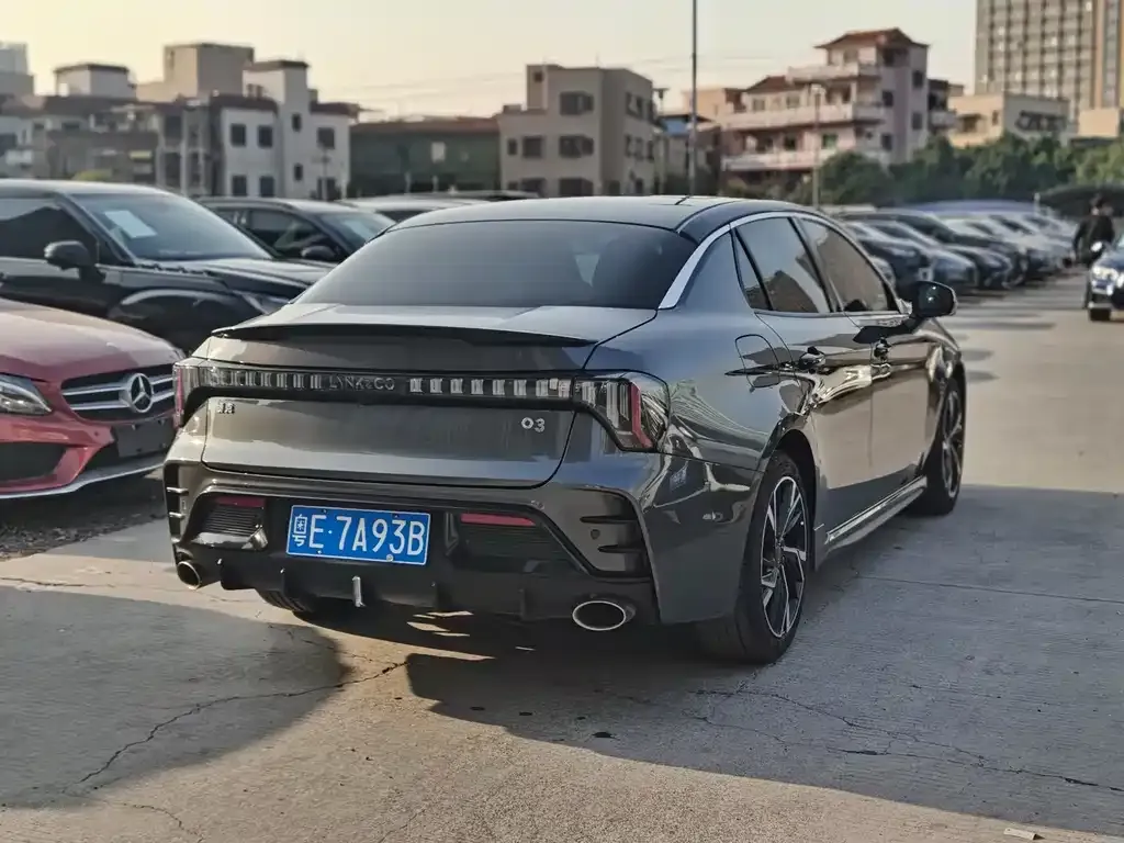 Lynk & Co 03 2023 из CN, фото 8