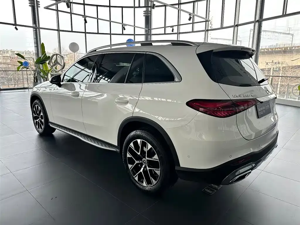 Mercedes-Benz GLC 2024 из CN, фото 7