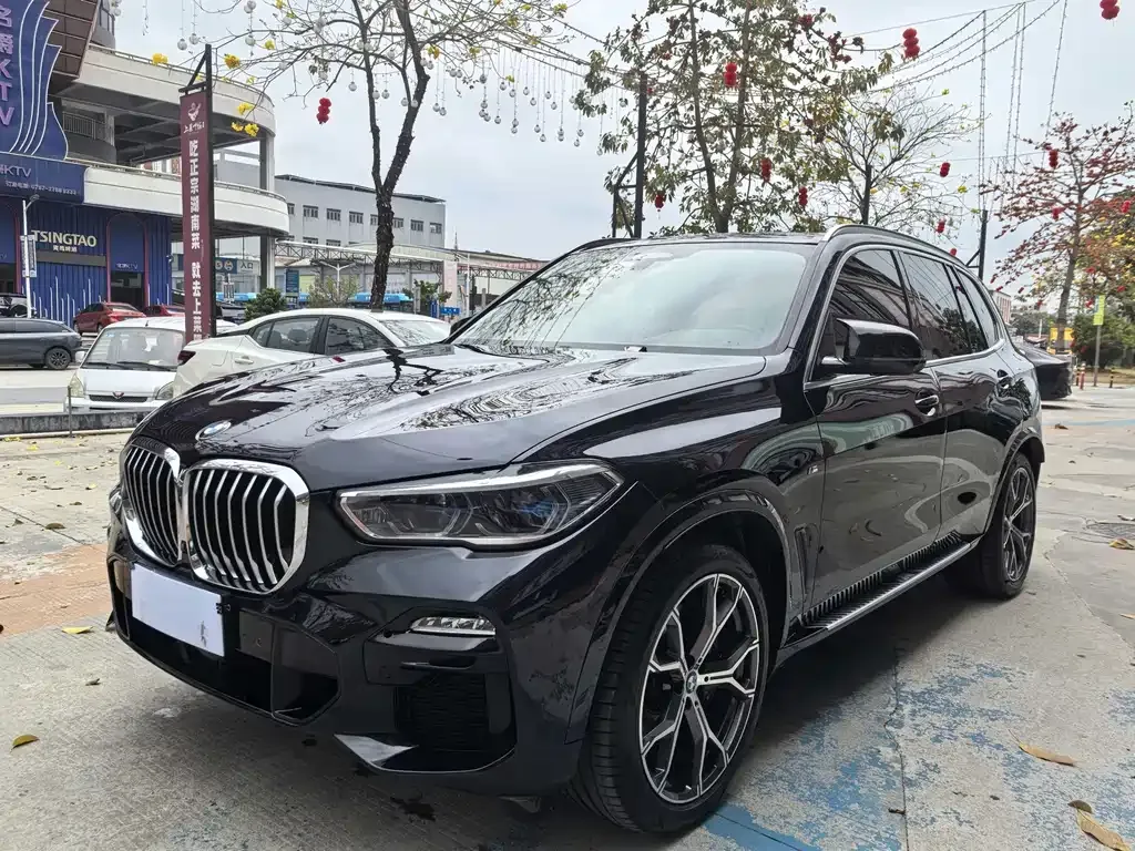 BMW X5 (Import) — фото 1