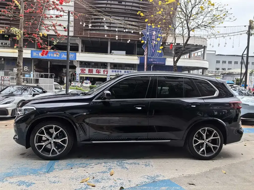 BMW X5 (Import) — фото 9