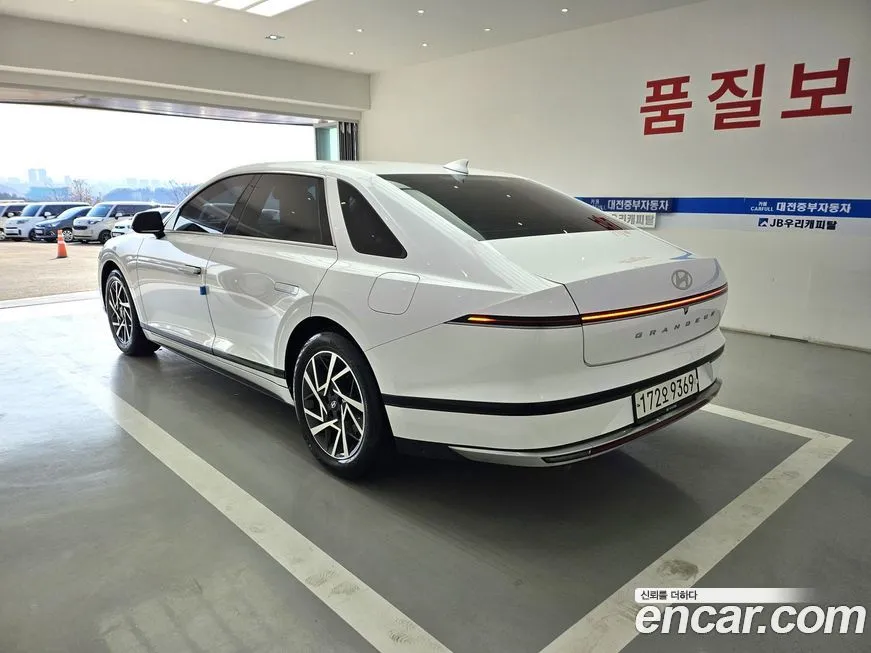 Hyundai Grandeur 2023 из KR, фото 9