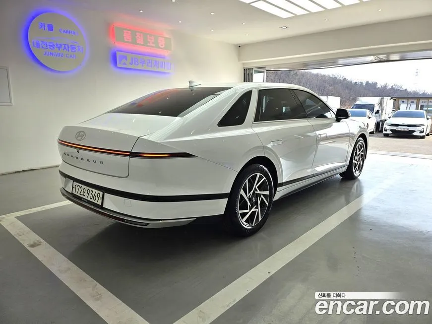 Hyundai Grandeur 2023 из KR, фото 2