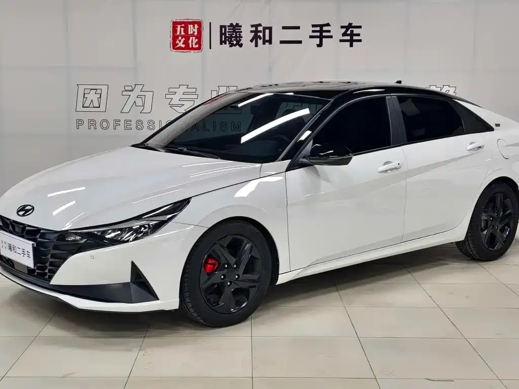 Hyundai Elantra 2022 из CN, фото 1