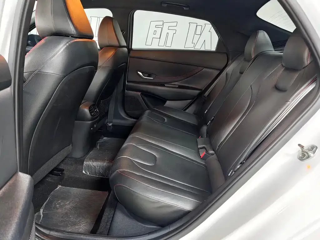 Hyundai Elantra 2022 из CN, фото 8